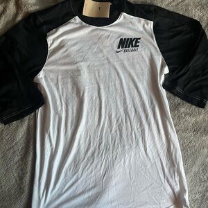 Nike Men's Black and White Long Sleeve Tee